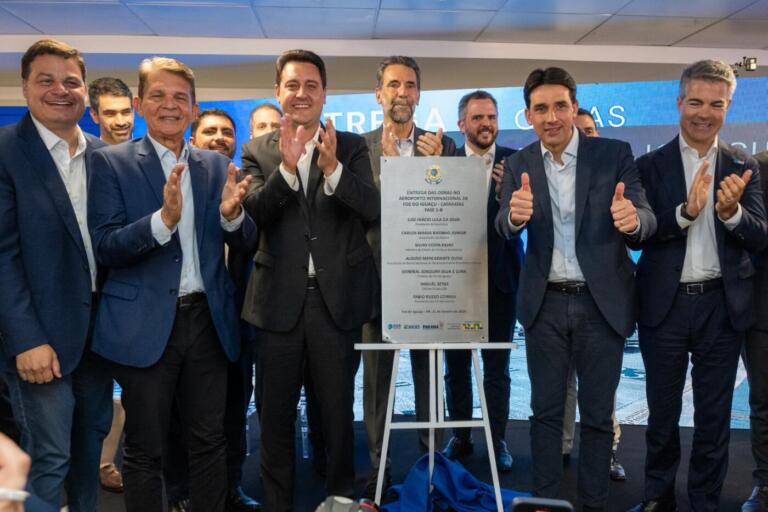 Ampliação de aeroporto de Foz do Iguaçu fortalece turismo na cidade, diz ministro Silvio Costa