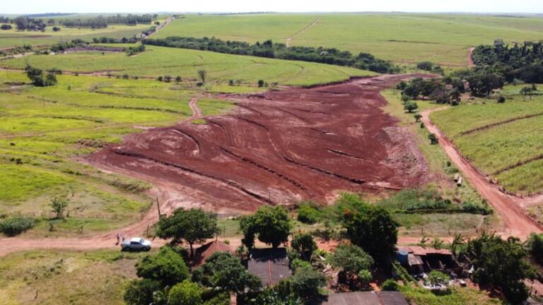 Com recursos da Itaipu, Colorado recupera área de voçoroca