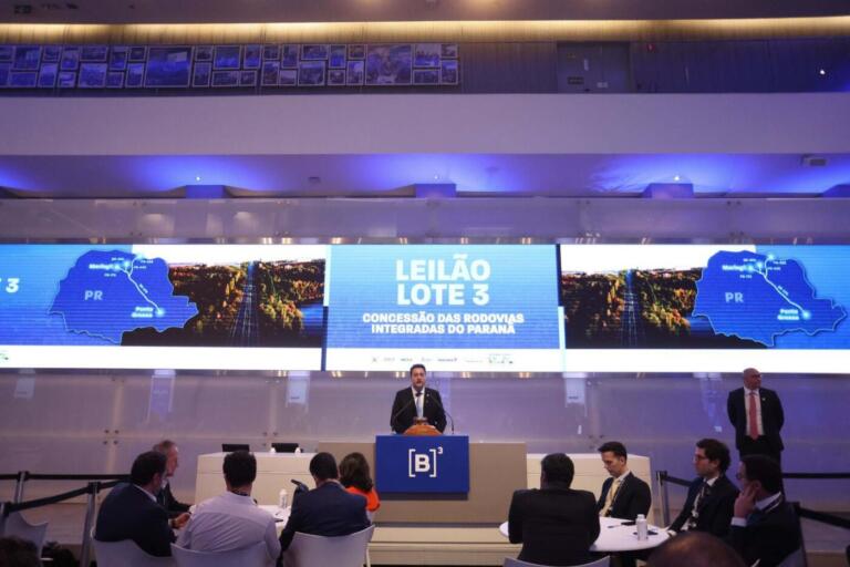 Ratinho Junior liderou participação em leilões da B3 em 2024