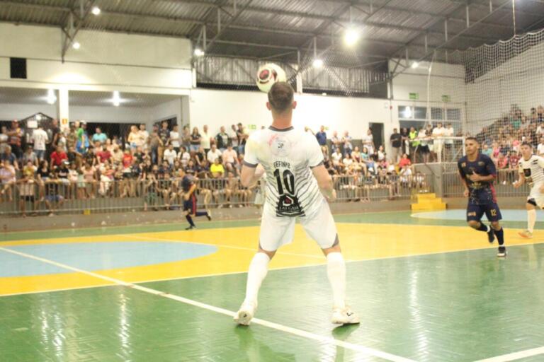 Municipal de Futsal de Entre Rios começa nesta sexta com desfile de abertura e dois jogos