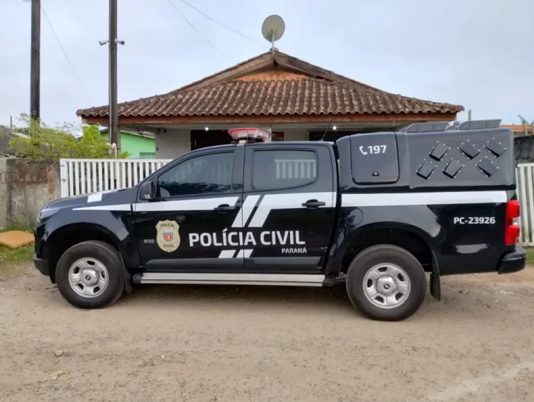 Estadunidense finge se apaixonar e dá golpe em mulher do Paraná