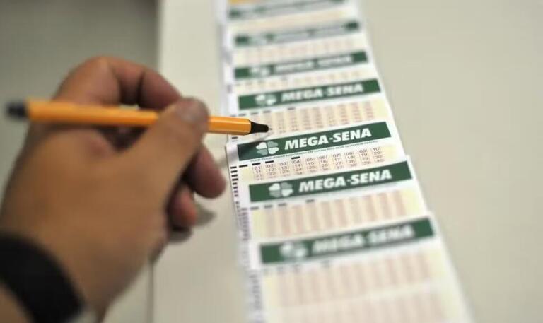 Mega-Sena sorteia nesta terça-feira prêmio acumulado em R$ 45 milhões