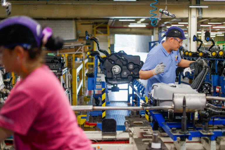 Com ritmo superior a estados mais populosos, Paraná é o 2º que mais contrata no Brasil