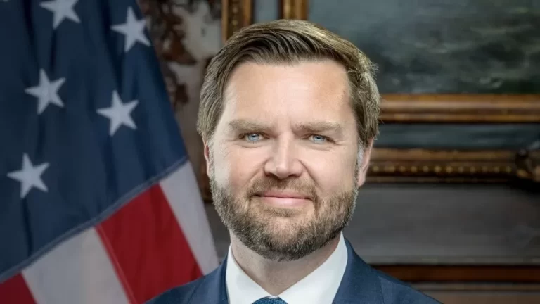 Saiba quem é J.D. Vance, o vice de Donald Trump