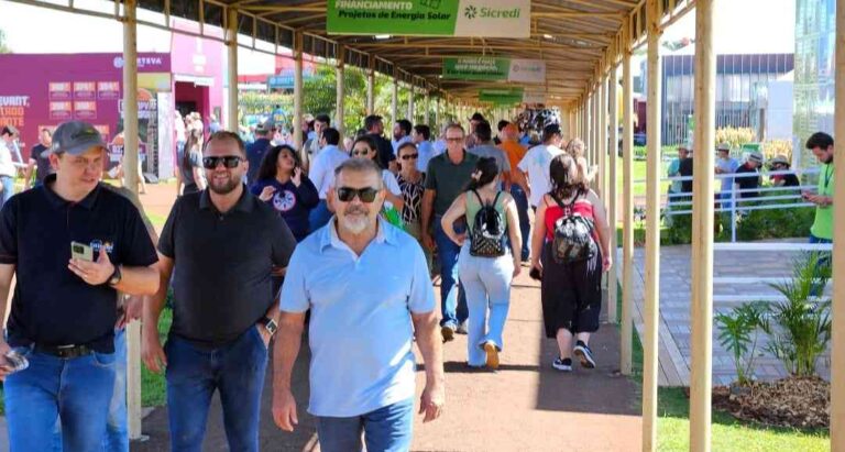 Com mais de 84 mil visitantes, segundo dia de 37º Show Rural tem público recorde