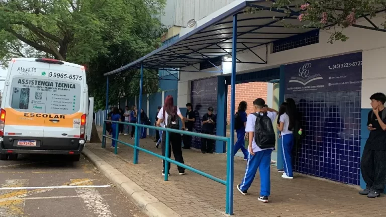 Alunos das redes municipal e estadual de ensino retornam às aulas nesta quarta-feira