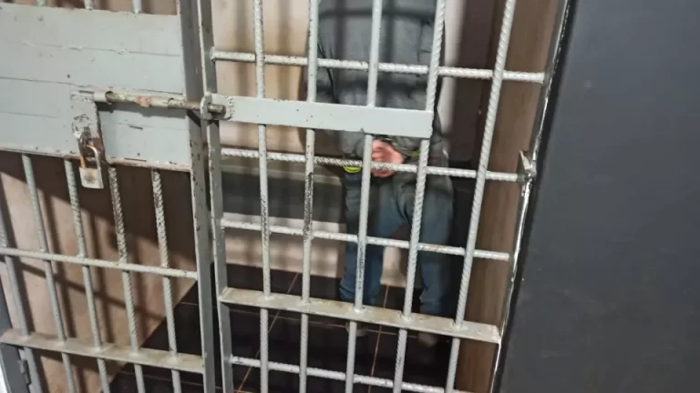 Jovem furta carro e tenta fugir da PM, mas é contido após perseguição em Toledo