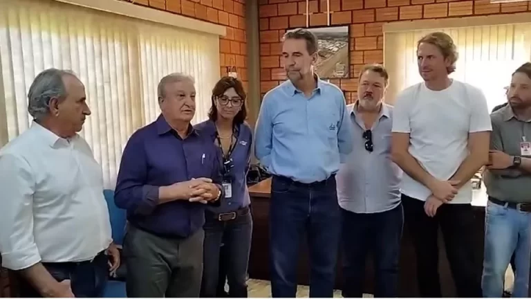 Deputado Federal Zeca Dirceu e Enio Verri diretor-geral da Itaipu participam do Show Rural