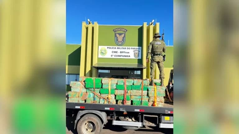 PM faz a maior apreensão de maconha e crack no Paraná