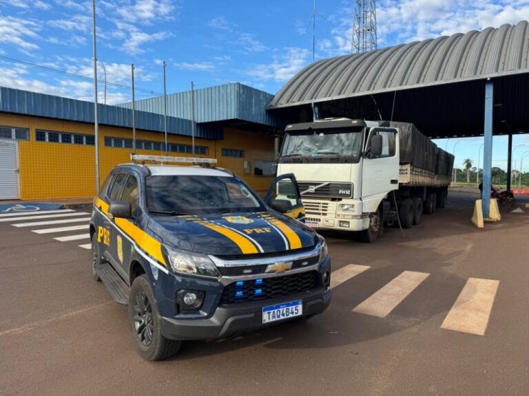 Homem é preso com bitrem carregado de cigarros na BR-163 em Mercedes