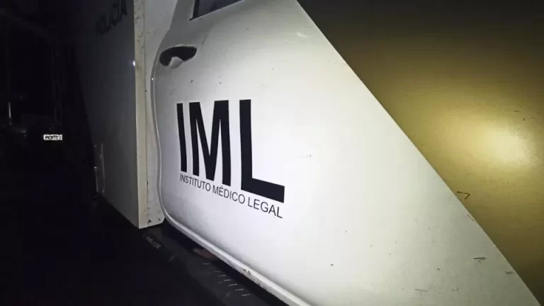 Homem encontra namorada morta em apartamento em Toledo