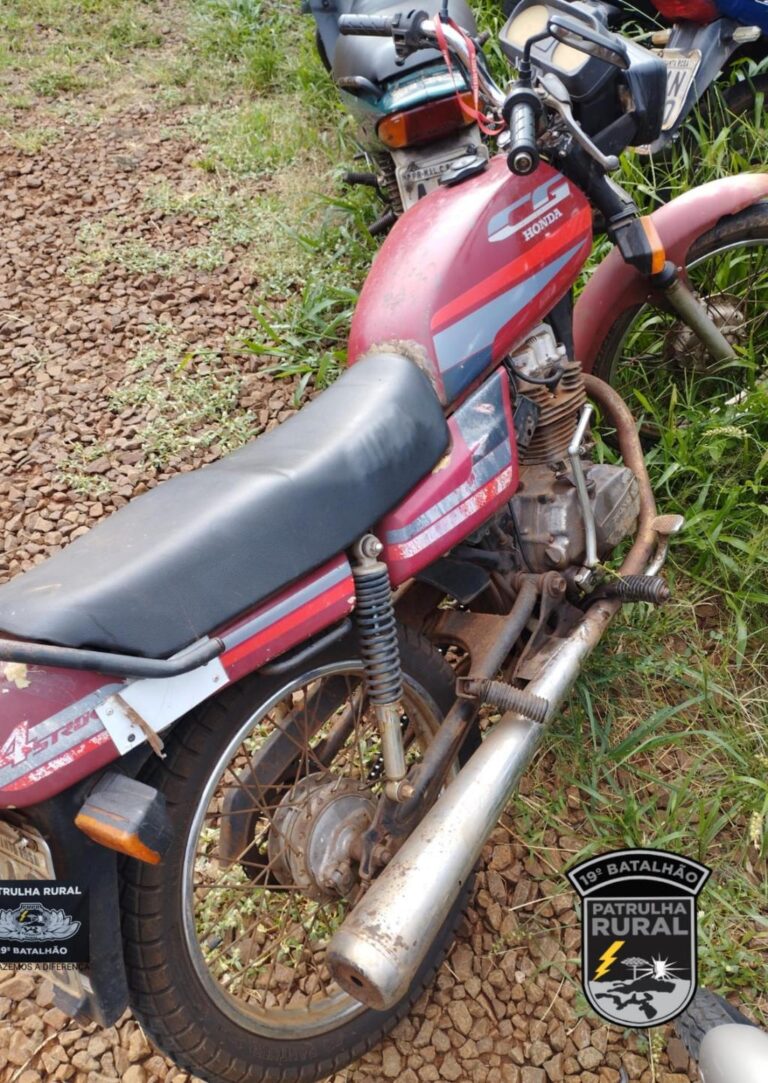 Motocicleta com placa de Nova Santa Rosa é encontrada abandonada em área de reserva em Novo Três Passos