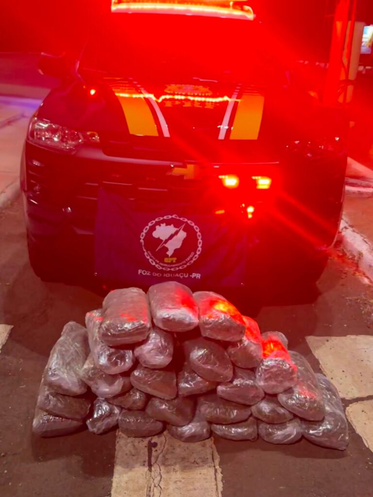 PRF apreende eletrônicos e quase 30 quilos de drogas em ações distintas no Oeste do Paraná