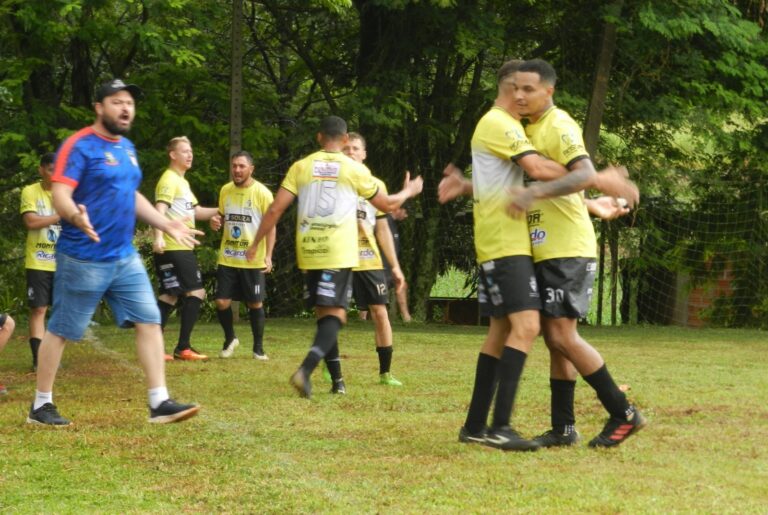 Semifinais da Copa Irineu Kuhn/Sicredi de Futebol Sete acontecem neste sábado na Água Verde