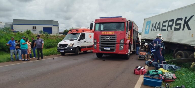 Passageira de caminhão morre em grave acidente na BR-163 em Toledo
