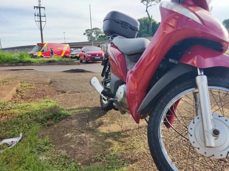 Acidente de trânsito próximo à AACC deixa uma pessoa ferida