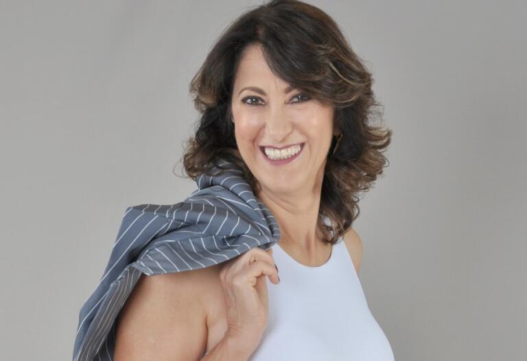 Uma mulher em silêncio