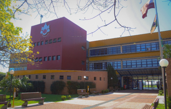 Primeiro vestibular de Medicina da PUCPR Toledo será realizado neste domingo  