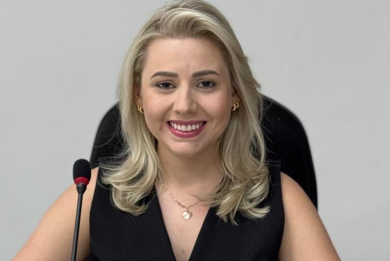 Márcia Petry assume cadeira na Câmara de Vereadores de Pato Bragado