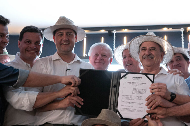 No Show Rural, governador autoriza pavimentação de estradas na Região Oeste