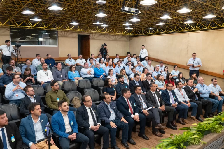 Itaipu recebe o Prêmio Milestone de uma das mais importantes organizações de engenharia do mundo