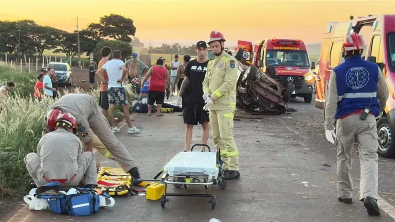 Homem morre e duas pessoas ficam gravemente feridas em Sede Alvorada