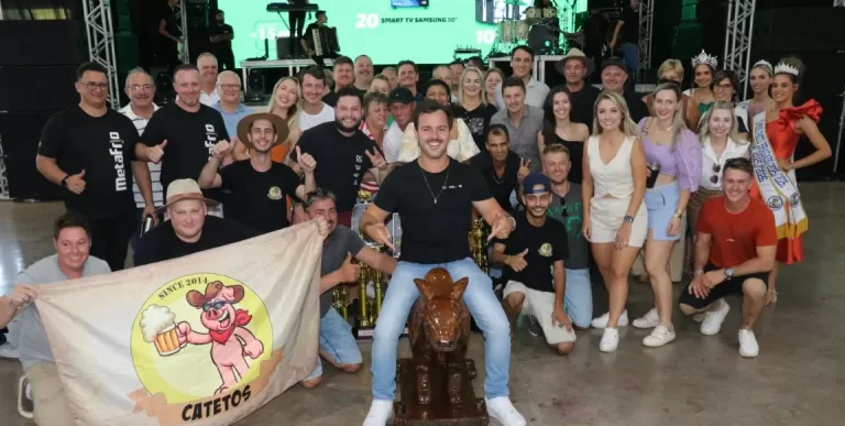 Pato Bragado comemora 32 anos com público expressivo na Festa Nacional do Cupim Assado