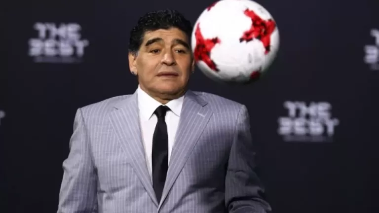 Justiça argentina inicia julgamento de profissionais de saúde pela morte de Maradona