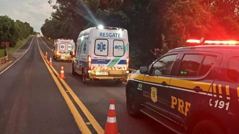 Homem morre atropelado por caminhão