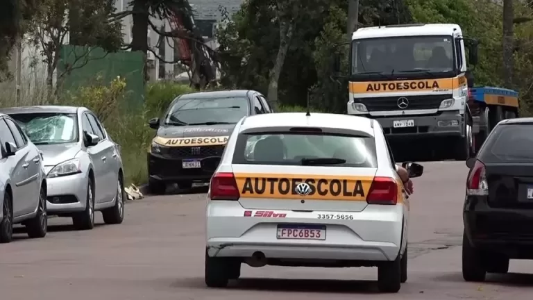 Governo do Paraná quer oferecer CNH gratuita a quem tem baixa renda