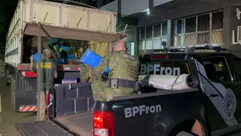 Polícia apreende carreta com mais de duas toneladas de maconha na BR-163