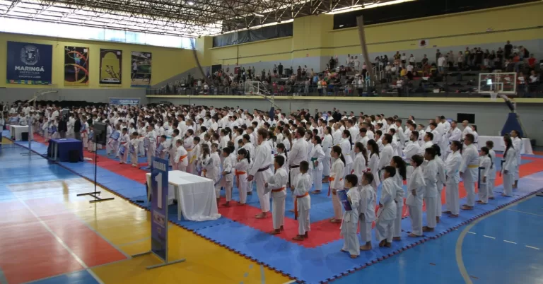 Karatecas rondonenses conquistam medalhas na 1ª etapa do Paranaense de Karatê Interestilos