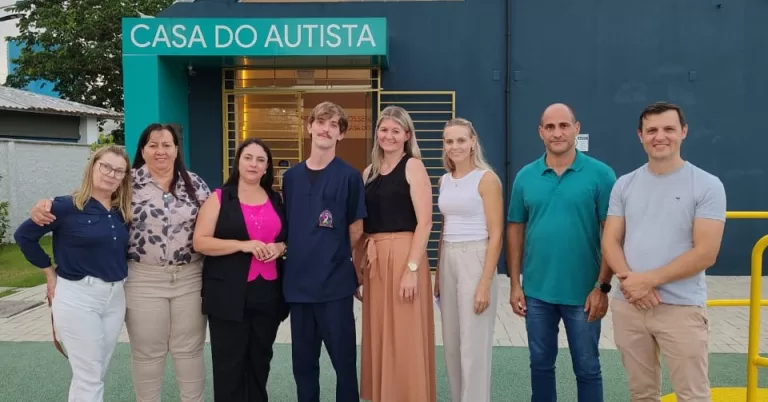Comitiva rondonense visita centros especializados em autismo