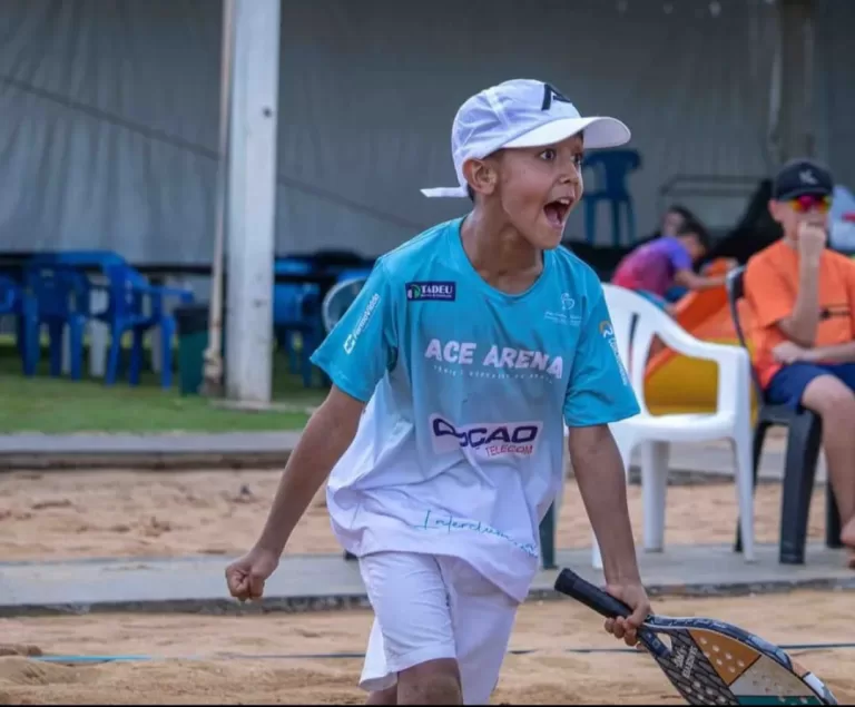 Jovem rondonense assume liderança do ranking paranaense de beach tennis