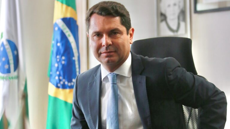 Transparência: pilar da democracia e justiça social