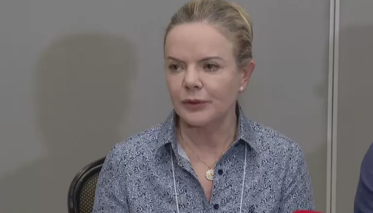 Gleisi sobre fim da reeleição: Se estiver “bem”, tem direito de continuar