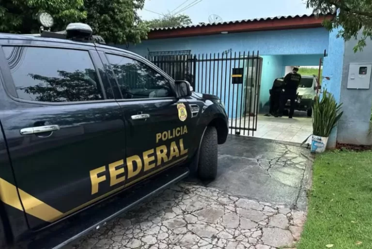 Suspeitos de traficar cocaína do Paraguai e Bolívia para o Brasil utilizando carros de luxo são alvo de operação