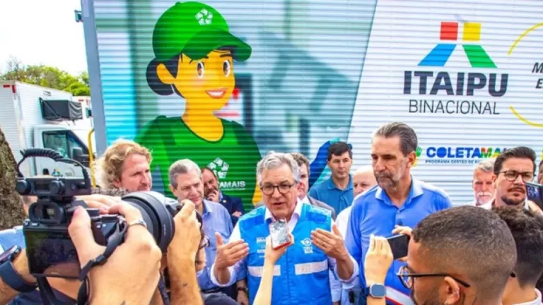 No Paraná, ministro Padilha anuncia ampliação da rede de saúde para reduzir tempo de espera