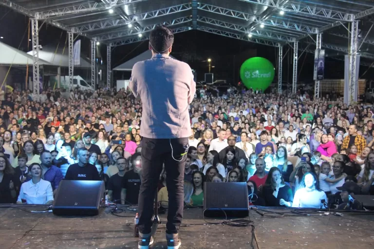 Mais de 30 mil pessoas passaram pela Expo Rosa 2025