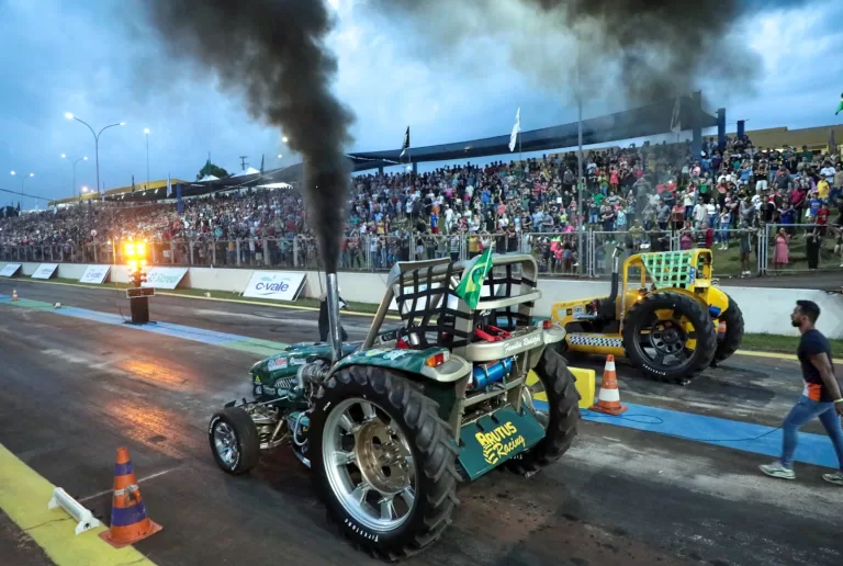 Competição dos tratores mais rápidos do mundo será neste sábado e domingo no Tratoródromo de Maripá