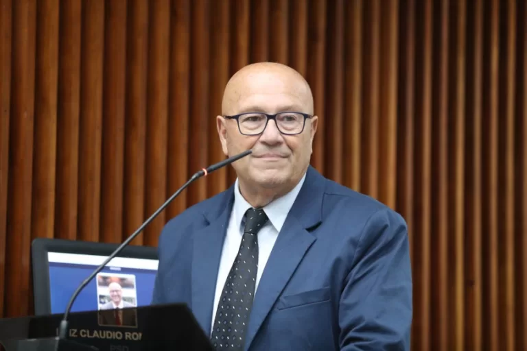 É preciso dar um basta nas fake news contra as vacinas, diz deputado Luiz Claudio Romanelli