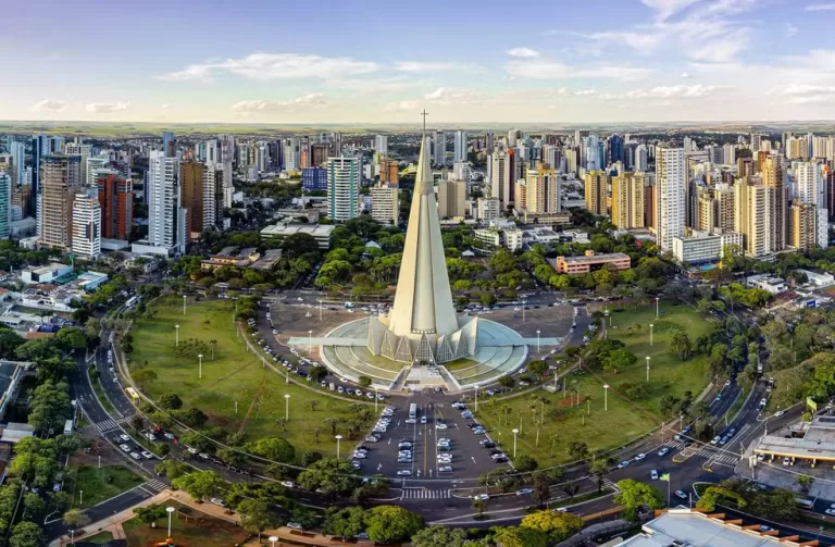 Maringá tem maior percentual de moradores vivendo em ruas arborizadas do Brasil