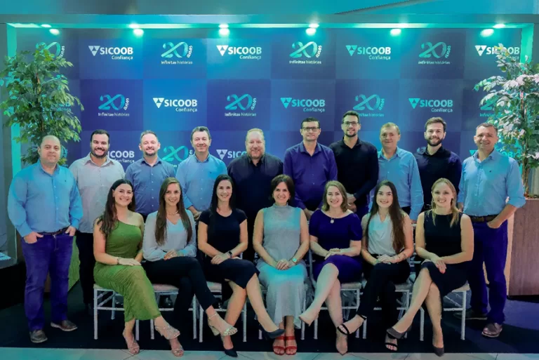 Sicoob Confiança celebra 20 anos com jantar especial e homenagens
