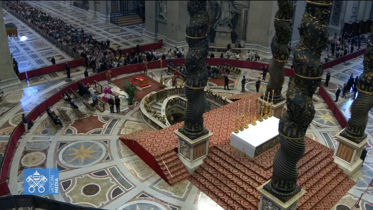 Acompanhe ao vivo o velório do Papa Francisco