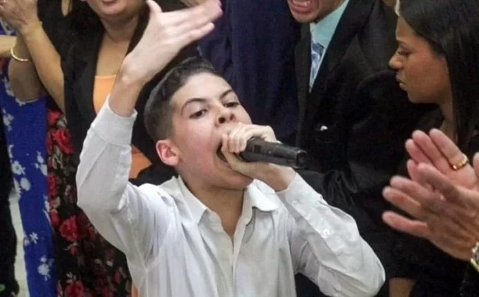 Quem é o pastor de 15 anos ameaçado após dizer curar câncer