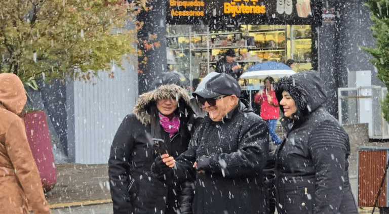Serra do Rio do Rastro é interditada por grande quantidade de neve