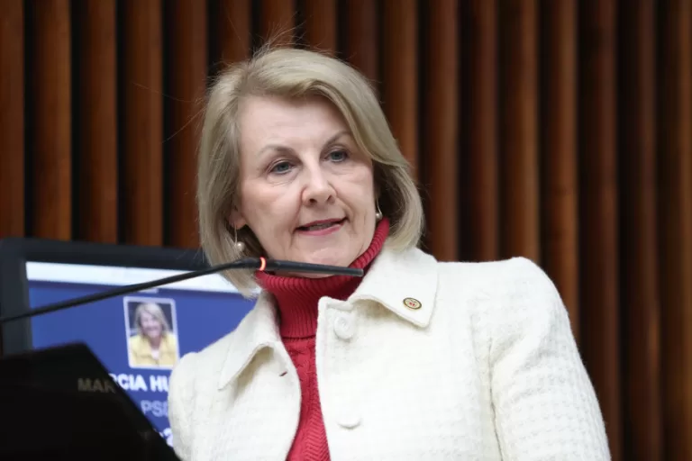 Semana da Enfermagem: “Somos a profissão do passado, do presente e do futuro”, diz deputada Márcia Huçulak