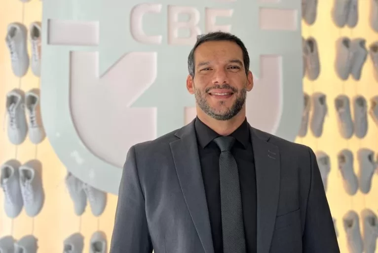 Pressionado por renovação, Samir Xaud é eleito novo presidente da CBF