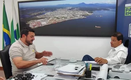 Prefeito Adriano Backes visita gabinete do secretário estadual Sandro Alex e protocola novo pedido de recursos