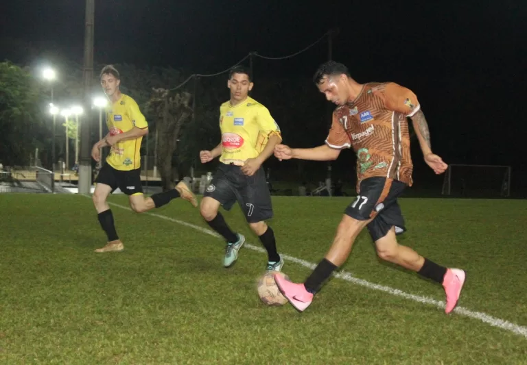 Agropecuária Brusque e Franciosi Veículos vão decidir a Taça Betinho Lima na AABB